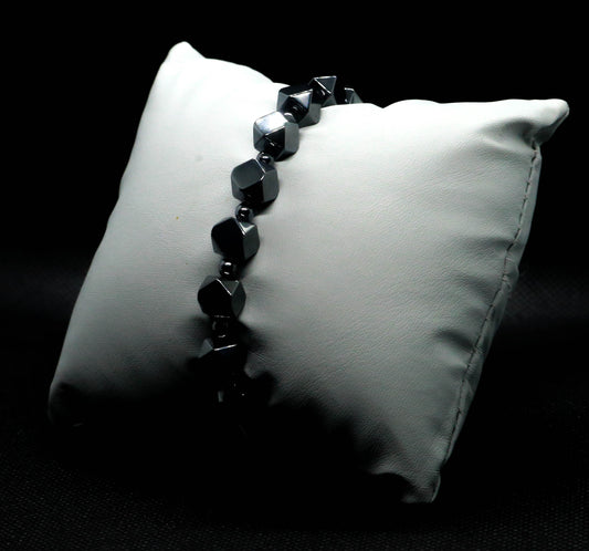 MIDNIGHT ELEGANCE BRACELET